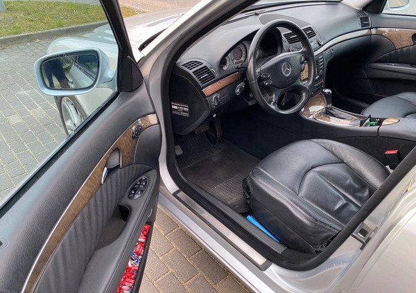 Mercedes-Benz Klasa E cena 28500 przebieg: 344000, rok produkcji 2008 z Szczecinek małe 191